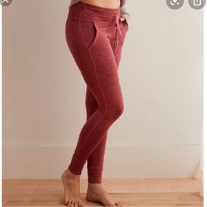 AERIE Play Pocket & Cuff Legging